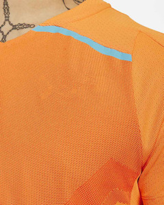 T-shirt en jersey tricoté à manches courtes et col rond pour homme, orange, 100 % polyester, respirant, séchage rapide, coupe sportive, vêtement décontracté - Product Image 3