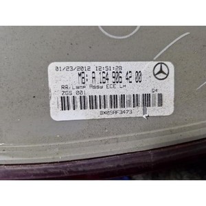Feu arrière gauche d'occasion pour Mercedes Classe M A1649064200 - Product Image 6