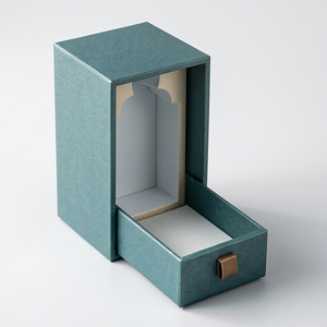 Boîte cadeau en papier avec une construction en carton durable et un design élégant, idéale pour l'emballage de cadeaux, de produits de vente au détail et de produits spéciaux - Product Image 4