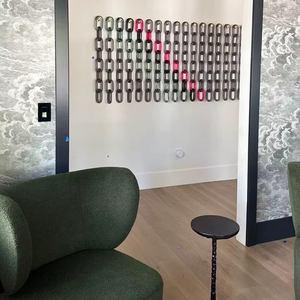 Chaîne à maillons en résine artisanale de haute qualité pour décoration murale - Product Image 1