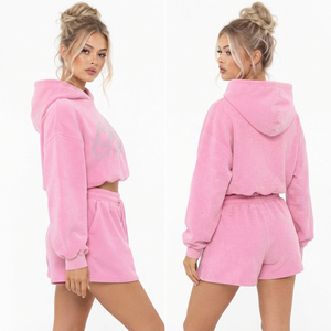 Ensemble survêtement décontracté pour femme avec sweat à capuche court imprimé strass et short, en molleton épais et oversize - Product Image 4