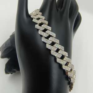 Pulsera Cubana con Incrustaciones de Diamantes Redondos de Moissanita para Unisex, Plata de Ley 925, Joyería Fina, Regalo para Parejas - Product Image 6