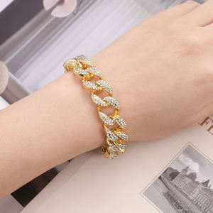 Bracelet de mariée de luxe Gemnel Fashion en argent 925 avec mini maillons micro-pavés et chaîne gourmette en moissanite et diamant - Product Image 6