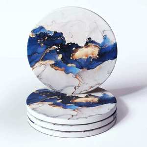 Sous-verres ronds en résine époxy violette écologiques et non toxiques faits à la main avec une ligne de paillettes dorées - Product Image 4