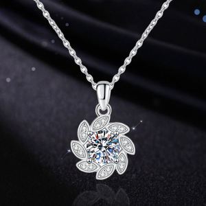Collar con Colgante de Flor de Diamantes Plateados para Mujer, Corte Brillante Redondo, Color G, Diamantes Naturales de Estilo Clásico, Colgantes y Dijes - Product Image 3