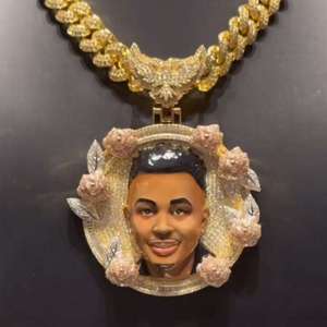 Colgante Personalizado de Plata de Ley 925 con Moissanita Deslumbrante, Diseño 3D Esmaltado VVS, Totalmente Iced Out, Estilo Hiphop - Product Image 4