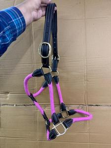 Harnais hybride en cuir premium teint en tambour pour chevaux d'écurie, avec rembourrage en cuir souple, équipement équestre - Product Image 3