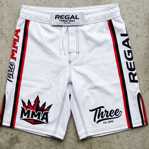 Pantalones Cortos de MMA Regal Three para Hombre, Sublimación Personalizada, Unisex, para Artes Marciales, Corte Regular, para Boxeo - Product Image 1