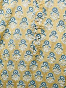 Kurta Corta de Manga Larga Dorada de Primera Calidad 100% Algodón para Hombre | Estampado Floral a Mano, Estilo Étnico Elegante |   Transpirable - Product Image 3