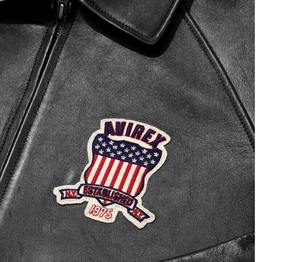 Veste universitaire en cuir bleu personnalisée pour homme, style classique Letterman Bomber avec patch brodé et bordure côtelée - Product Image 6