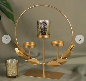 เชิงเทียนโลหะสีทองพร้อมที่ใส่แก้วทรงกลมสามชิ้น ตกแต่งบ้าน ทนความร้อน - Product Image 3