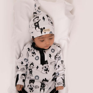 Superhero Bamboo Beanie Baberos orgánicos de bebé de calidad premium para los más pequeños - Product Image 3