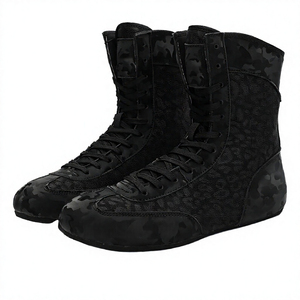 Zapatillas de Boxeo Ligeras con Cordones y Malla Transpirable, Diseño de Camuflaje Negro, Calzado de Entrenamiento de Caña Alta, Profesional para Hombre y Mujer - Product Image 1