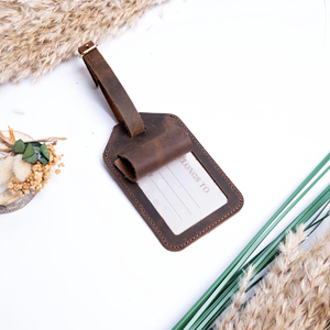 ป้ายติดกระเป๋าเดินทางหนังแท้ ป้ายชื่อกระเป๋าเดินทางแบบส่วนตัว ป้ายติดกระเป๋าเดินทางแบบมีฝาปิด ป้ายติดกระเป๋าเดินทางพร้อมโลโก้สั่งทำ รุ่น LMP-0168 - Product Image 1