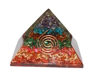 Pyramides en résine générateur d'énergie en résine Orgonite Orgone cristal Chakra pyramide en pierre pour esprit - Product Image 1