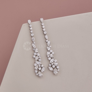 Bijoux en diamant de qualité supérieure, design raffiné, boucles d'oreilles en diamant taille ovale pour femmes, provenant d'un fournisseur et fabricant indien. - Product Image 1