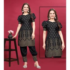 DESIGNER RAYON IMPRIMÉ SUR FEUILLE AVEC PANTALON ENSEMBLE NOIR - Product Image 1