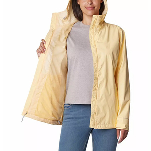 Chaqueta Impermeable Amarilla con Capucha para Mujer, con Cierre y Bolsillos, Corte Regular, para Uso en Exteriores en Todas las Estaciones - Product Image 5