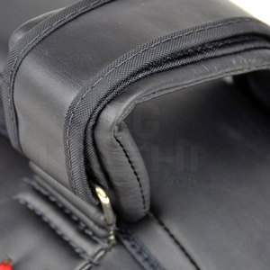 Almohadillas Tailandesas Profesionales para Entrenamiento de Artes Marciales con Diseño Duradero, Cuero Suave Transpirable y Correas Resistentes - Product Image 5