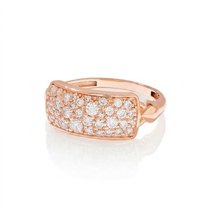 Bague signet pour femme en or jaune 14K avec diamants, pavée, forme rectangulaire, style cluster, bijou délicat et élégant, cadeau - Product Image 2