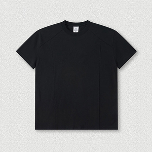 เสื้อยืดแฟชั่นผู้ชายแบบสปอร์ตคอกลม สตรีทแวร์ ระบายอากาศได้ดี  รับผลิตเสื้อยืดแบบขายส่งพร้อมลายกราฟิกตามสั่ง - Product Image 2