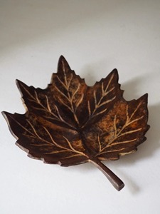 Eye Catching Metal Leaf Plate Ideal For Serving Display Decor Cafe <b>Table</b> Centerpiece And Home <b>Side</b> <b>Table</b> Styling Use From India - Product Image 6