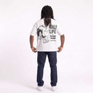 T-shirt blanc à manches courtes pour homme de la marque Half Life, col rond, coupe classique, jersey en coton, imprimé avec un motif de personnage - Product Image 6