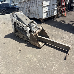 Minicargadora MT52 2013 con Cabina Cerrada, Máquina de Construcción de Alto Rendimiento - Product Image 1