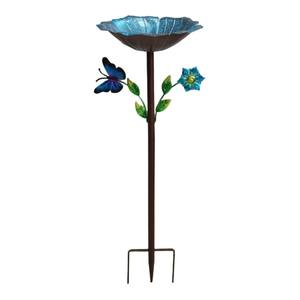 Baño para pájaros hecho a mano con flores y mariposas, estaca de jardín para exteriores con detalles metálicos y pedestal, comedero para pájaros para decoración de patio y césped. - Product Image 1