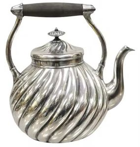 Olla para Leche de Acero Inoxidable con Acabado Pulido, Tapa con Bisagras, Boquilla Curva, Asa Ergonómica, Utensilio de Cocina Duradero, Elegante para Cocinar en Casa - Product Image 5