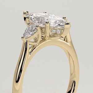 Bague de fiançailles solitaire de luxe en or massif 14 carats avec diamant de laboratoire taille marquise de 2 carats et pierres latérales de 0,40 carat, certifiée IGI - Product Image 3