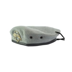 Béret en laine grise avec emblème de loup en relief, unisexe, décontracté, en pure laine, qualité supérieure, logo personnalisé, classique, pour l'extérieur - Product Image 3