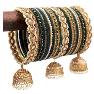 Bracelet Classique Doré Tendance pour Femme en Acier Inoxydable – Designs Personnalisés, Couleurs et Tailles Variées – Idéal Mariage Pakistanais, Indien, Fête - Product Image 1