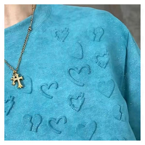 Camisetas Lindas Estilo Y2K para Hombres y Adolescentes, Holgadas con Gráfico de Corazón en Relieve, Manga Corta de Verano, Estilo Urbano Brillante, Casual, Oversize, a la Moda - Product Image 4