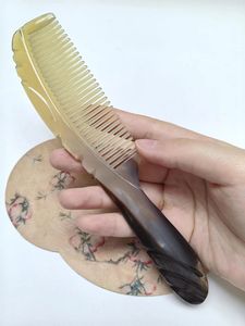 Peigne en corne de buffle à dents larges, noir et marron, pour cheveux, avec étui portable, peigne artisanal en corne pour hommes et femmes, Curio Craft - Product Image 2