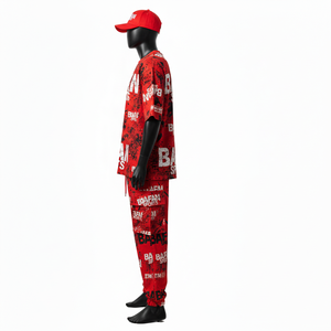 เสื้อยืดเจอร์ซีย์ผ้าฝ้ายผสมโพลีเอสเตอร์พรีเมียมสำหรับผู้ชาย ชุด 2 ชิ้น 180 GSM ระบายอากาศได้ดี สีแดง พิมพ์ลายทั่วตัว โลโก้สั่งทำ ชุด 2 ชิ้น สำหรับผู้ชาย - Product Image 3