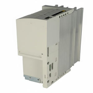 Variateur de fréquence AC industriel E82EV751K2C pour le contrôle des moteurs et les systèmes d'automatisation - Product Image 1