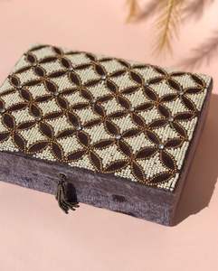 Caja de Joyería de Lujo con Bordado para el Hogar, Cajas de Almacenamiento de Joyas y Collares, Accesorios Decorativos de Terciopelo para Joyería - Product Image 6