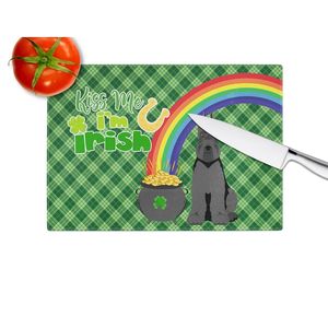 Schnauzer noir de grande taille pour la Saint-Patrick Planche à découper décorative en verre trempé pour ustensiles de cuisine - Product Image 4