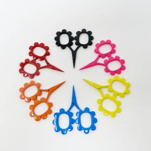 Ciseaux à effiler et à broder en acier inoxydable, à lame droite, avec manche floral court, pour droitiers, pour la coiffure et la couture - Product Image 2