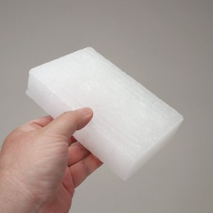 Cire de paraffine de qualité supérieure, prix usine, cire de paraffine entièrement raffinée Kunlun 58-60, vente en gros - Product Image 1