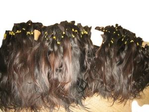 Mèches de cheveux humains indiens bruts bouclés vierges à ondulations profondes, provenant d'un seul donneur, cuticules alignées, noir naturel, style Remy Water Wave - Product Image 4