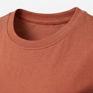 เสื้อเชิ้ตทำงานผู้หญิงมาใหม่ แฟชั่นฤดูใบไม้ผลิและฤดูใบไม้ร่วง ลายพิมพ์ทันสมัย ชุดลำลอง ผ้าซาตินโพลีเอสเตอร์ 260gsm ประดับเลื่อม คอทรงโอ แขนสั้น - Product Image 4