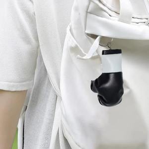 Compre Guantes de Boxeo Mini de Color Negro Sólido, Ecológicos y de Alta Calidad de Lawd Sports, Llavero para Colgar en el Espejo del Auto con Impresión de Logotipo Personalizado - Product Image 4