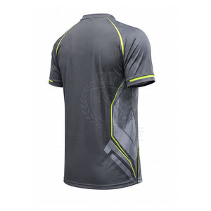 Maillot de football personnalisé avec tissu léger, design épuré et sensation respirante pour l'entraînement en équipe et la pratique sportive - Product Image 4
