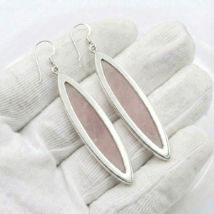 Boucles d'oreilles pendantes en argent sterling 925 faites à la main avec serti clos, quartz rose motif cheval sauvage et longues pierres précieuses marquise pour femme - Product Image 4