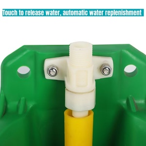 Trogolo automatico dell'acqua delle pecore-ciotola per bere della capra con la valvola di rame per le pecore & gli agnelli, <span class=keywords><strong>abbeveratoio</strong></span> di <span class=keywords><strong>plastica</strong></span> per le aziende zootecniche - Product Image 5