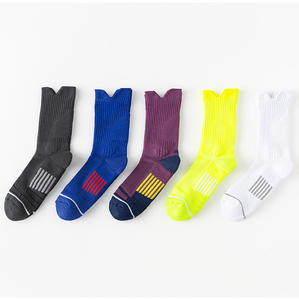 Men's Professional Mid-calf Basketball <b>Socks</b> with Towel Bottom, Suitable for Basketball, Running and Outdoor Sports. - Product Image 5