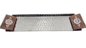 Bandeja de servir de madera con herencia árabe, con marquetería artesanal de nácar, elegante accesorio de comedor. - Product Image 4