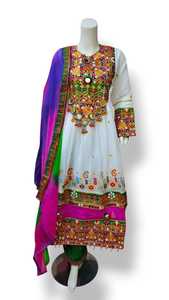 Robe afghane Kuchi élégante, vêtements ethniques lourds, broderie artisanale, travail floral au fil, robes de soirée afghanes Kuchi - Product Image 5